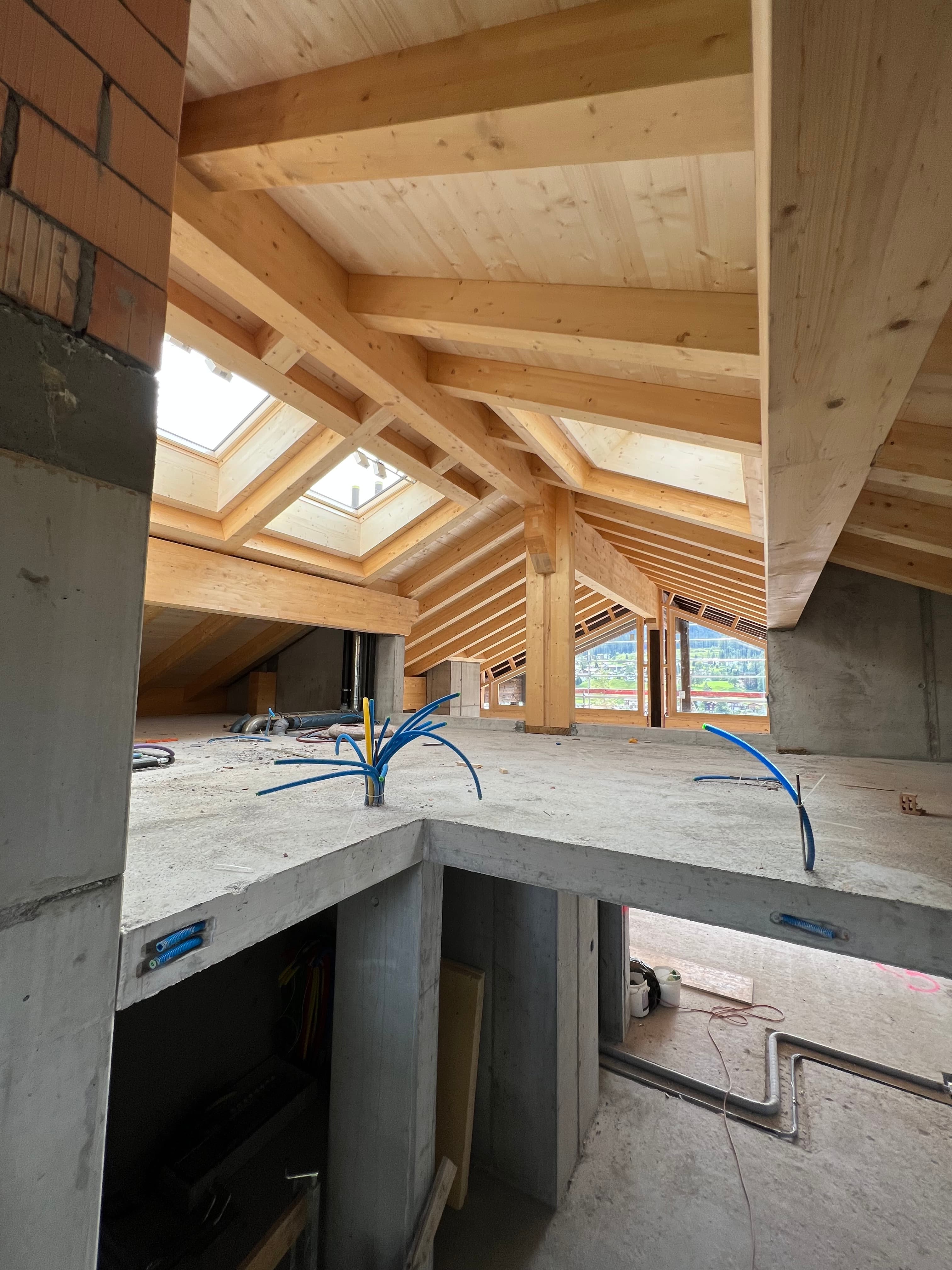 Dachstuhl MFH Seris Sardasca, Klosters - Holzbauplanung, Devisierung